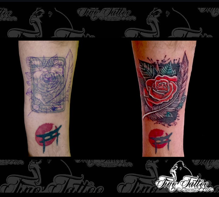 Composición antes y después de un cover up con rosa roja y pluma a color